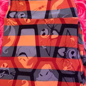 Lularoe OS Leggings One Size Disney NBC Oogie EUC